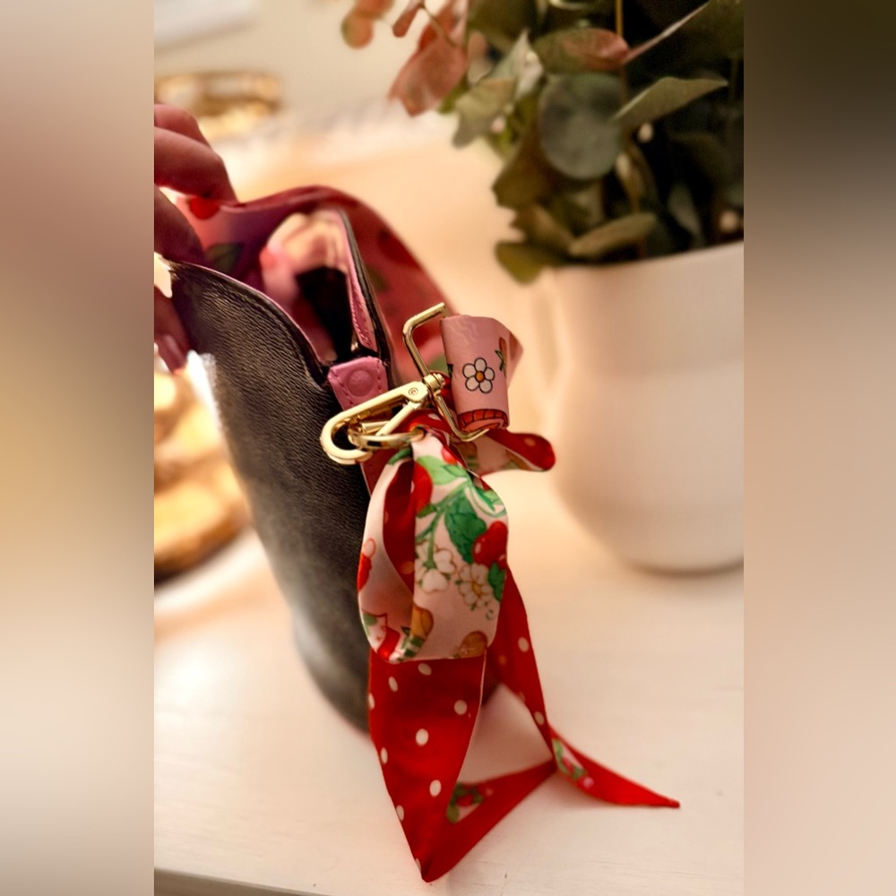 Authentic Louis Vuitton Strawberry Shortcake theme bag - Picture 6 of 13
